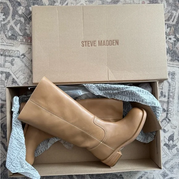 Steve Madden RIGGS Banana Leather boots - Picture 1 of 3